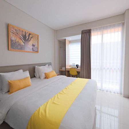 S101 Hotels Семаранг Екстер'єр фото