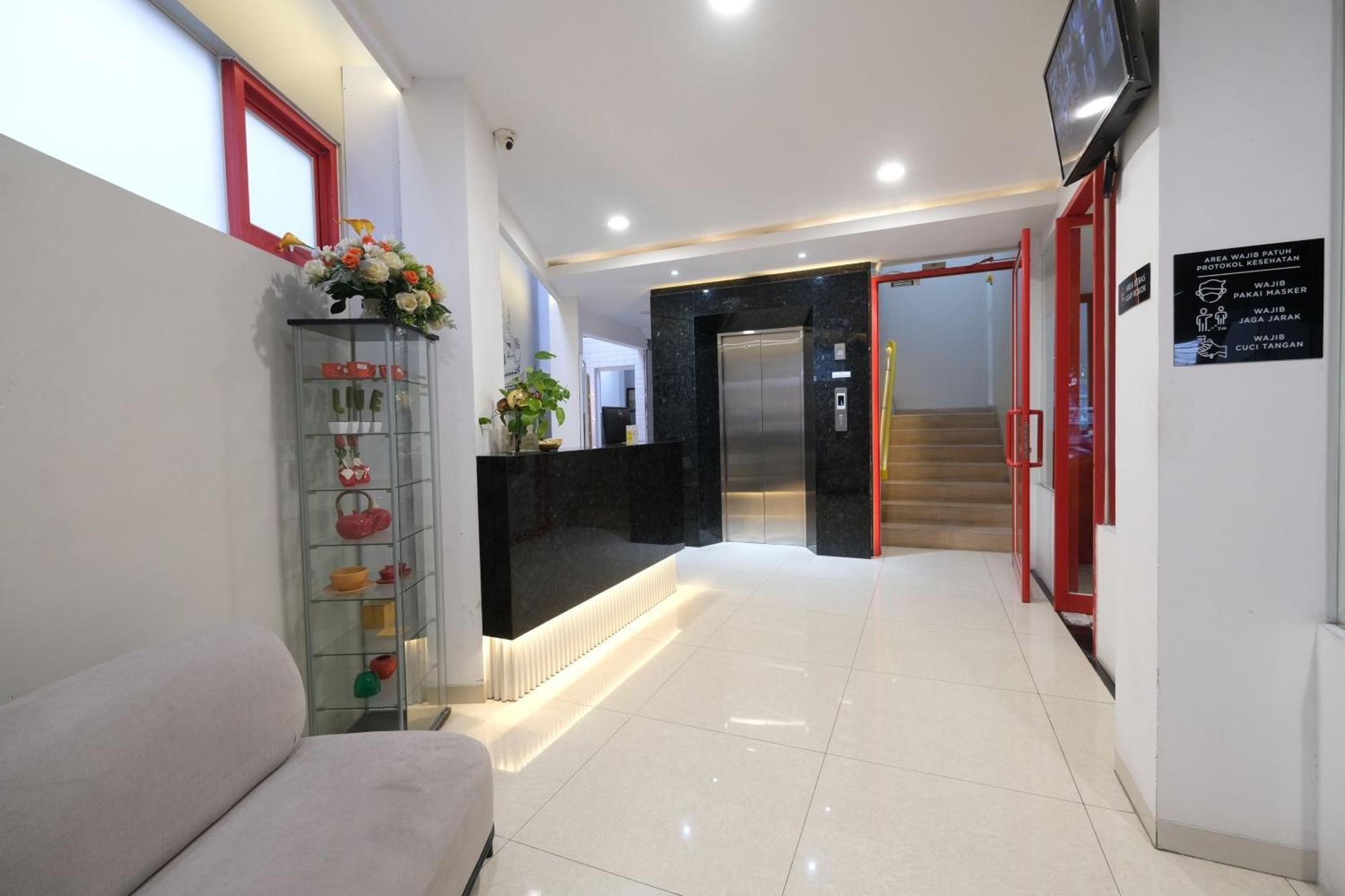 S101 Hotels Семаранг Екстер'єр фото